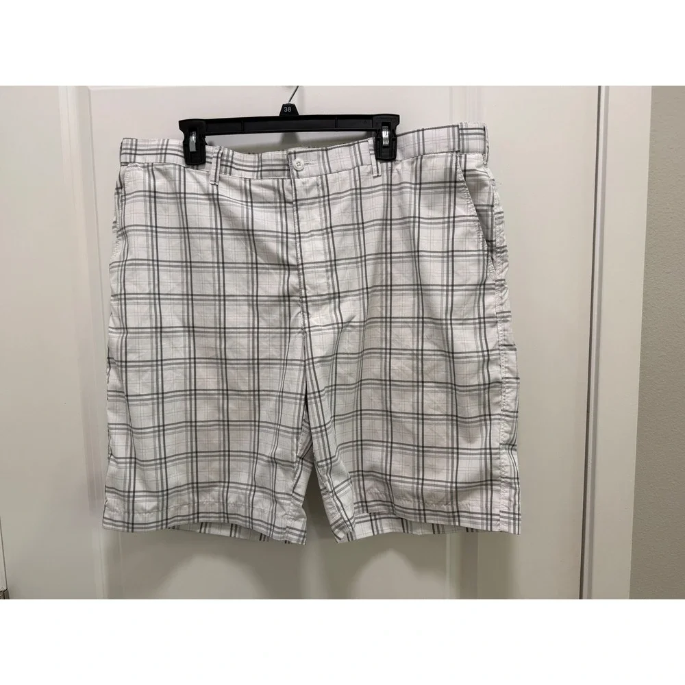 PGA Tour Mens Plaid Golf Shorts White Grey Size 40 Flat Front Lightweight 2193